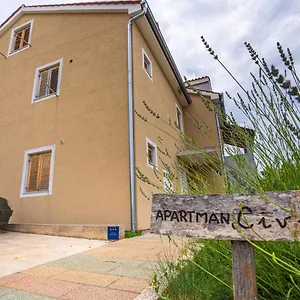  Apartment Livia