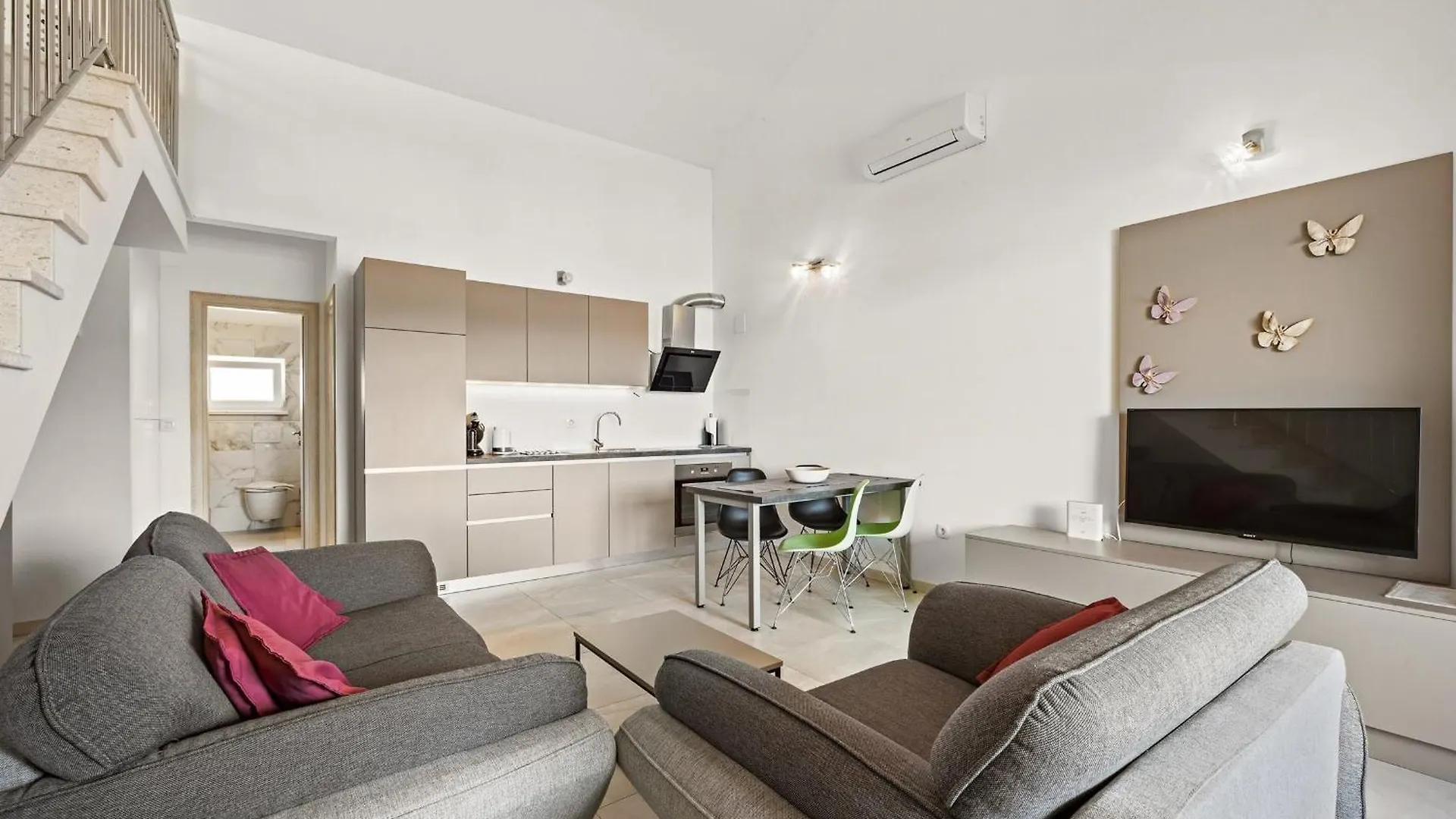 Apartments Jana & Paula Cres 0*,  Croatia